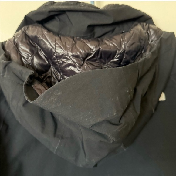 The North Face Black Jacket - Size Medium - Picture 8 of 9